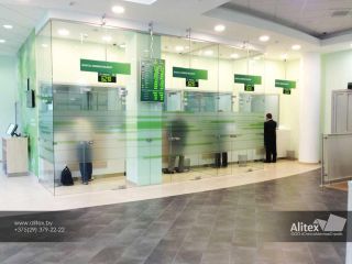 Купить стеклянные перегородки для дома в Минске