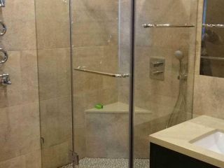 Купить стеклянную душевую кабину в Минске